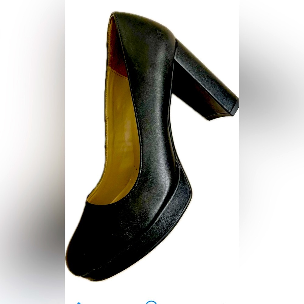 Naturalizer Classic Black Heels
